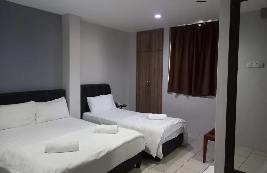 Reintree Lodge Hotel-1